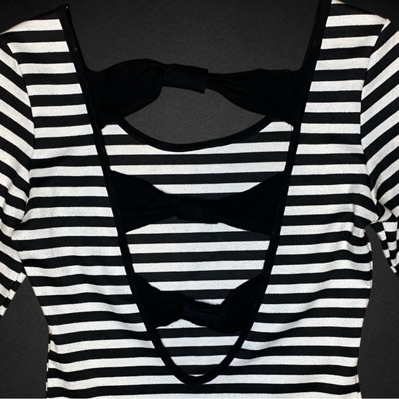 Sirens Striped Long Sleeve Bodycon Mini Dress - Picture 5 of 8